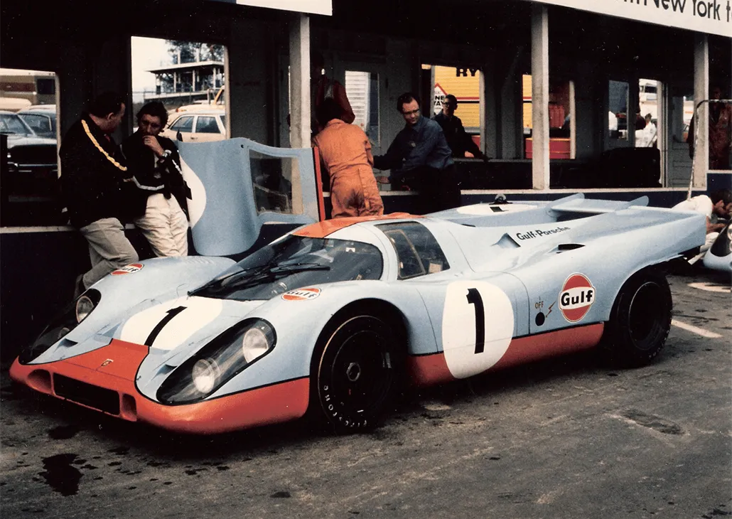 1969 - Gulf-JW Automotive Ford GT40, Consecutive Le Mans Victory